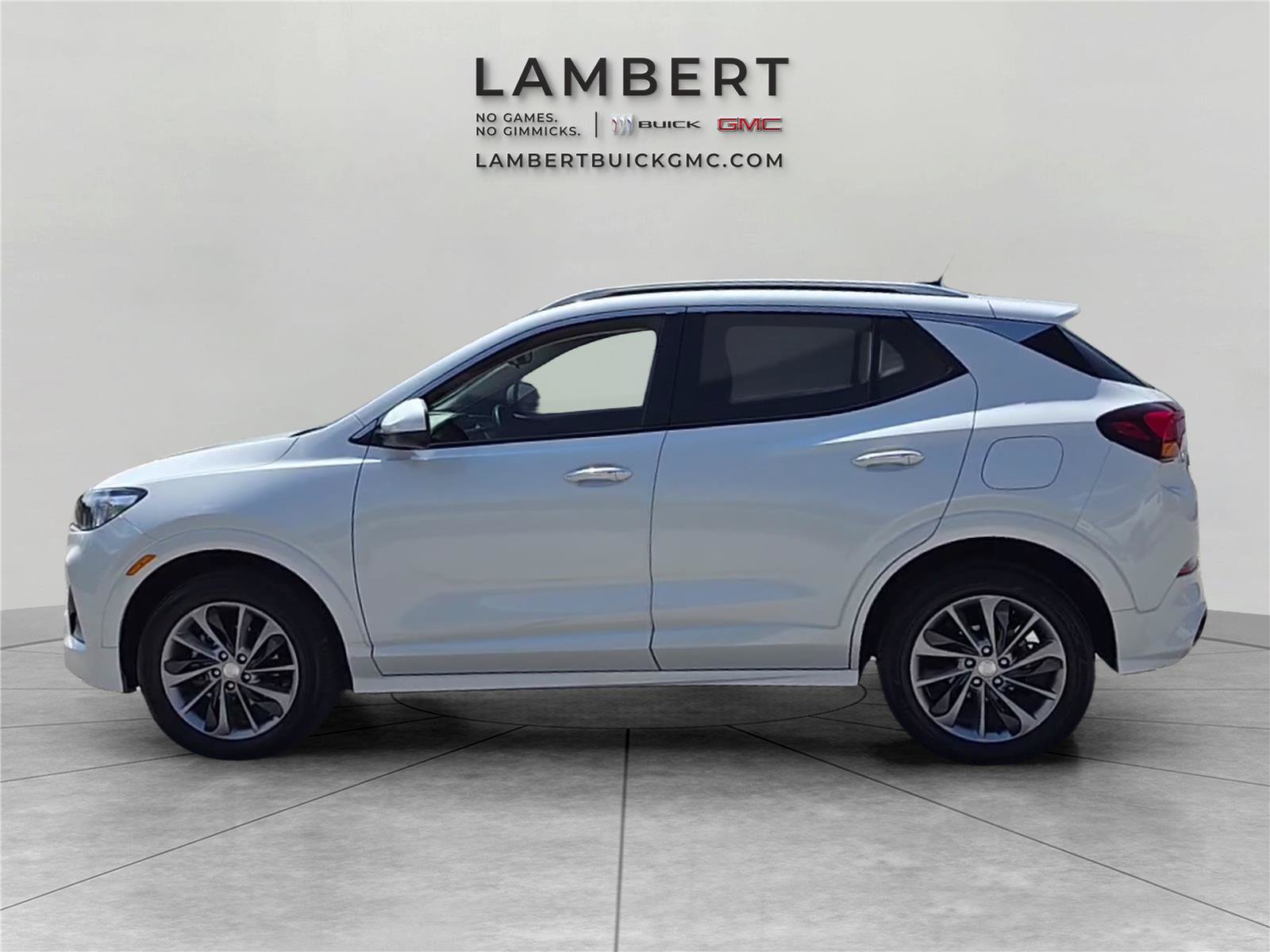 Used 2023 Buick Encore GX Select w/ Sport Touring Package AWD/4WD image 2