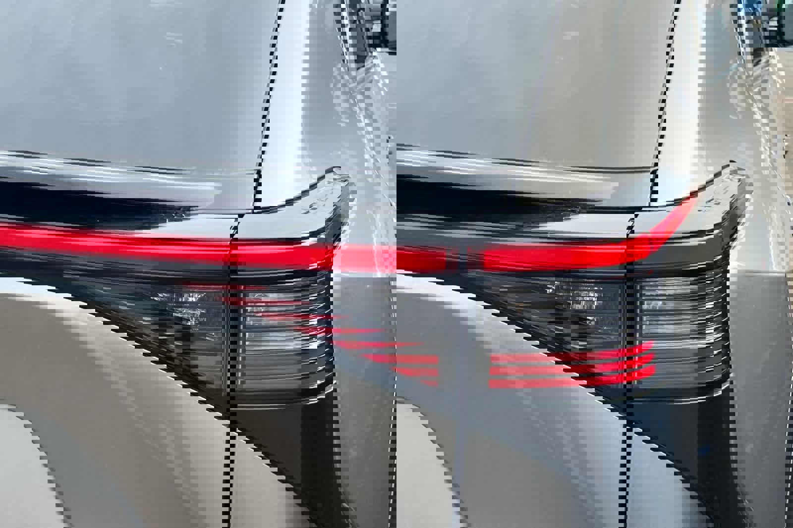 Used 2024 Toyota bZ4X XLE w/ Weather Package image 17