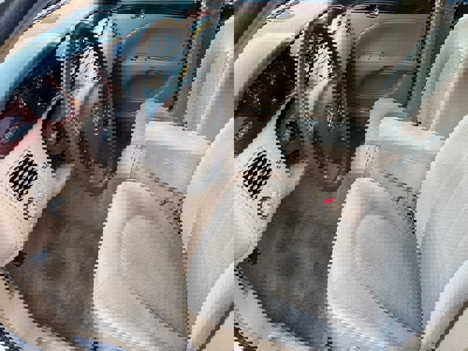 Used 2007 Buick Lucerne CX image 10