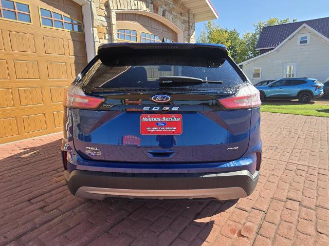 Used 2023 Ford Edge SEL AWD/4WD image 4
