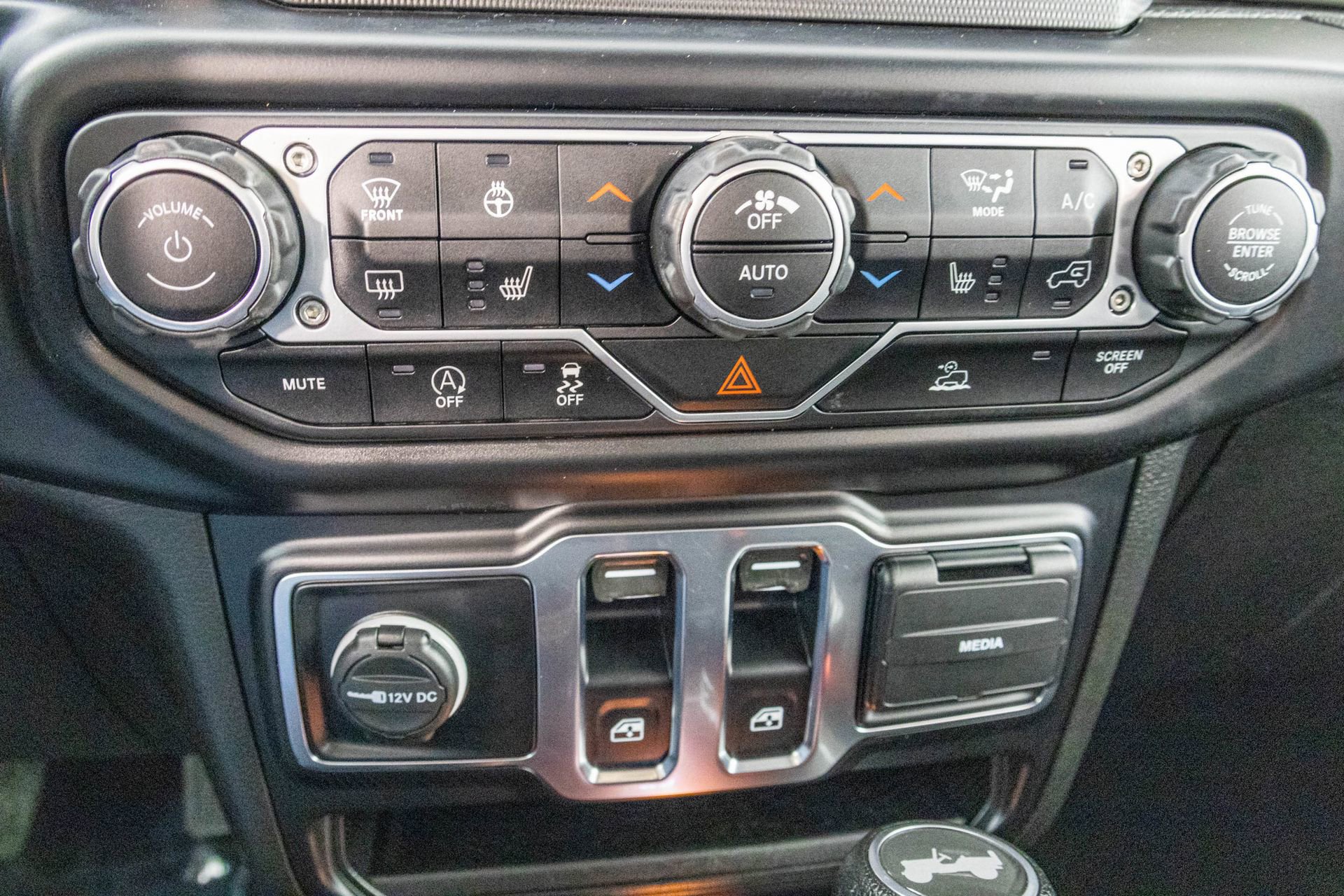 Used 2021 Jeep Wrangler Willys w/ LED Headlamp & Fog Lamp Group image 68