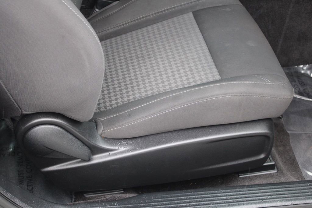 Used 2018 Dodge Challenger SXT image 21