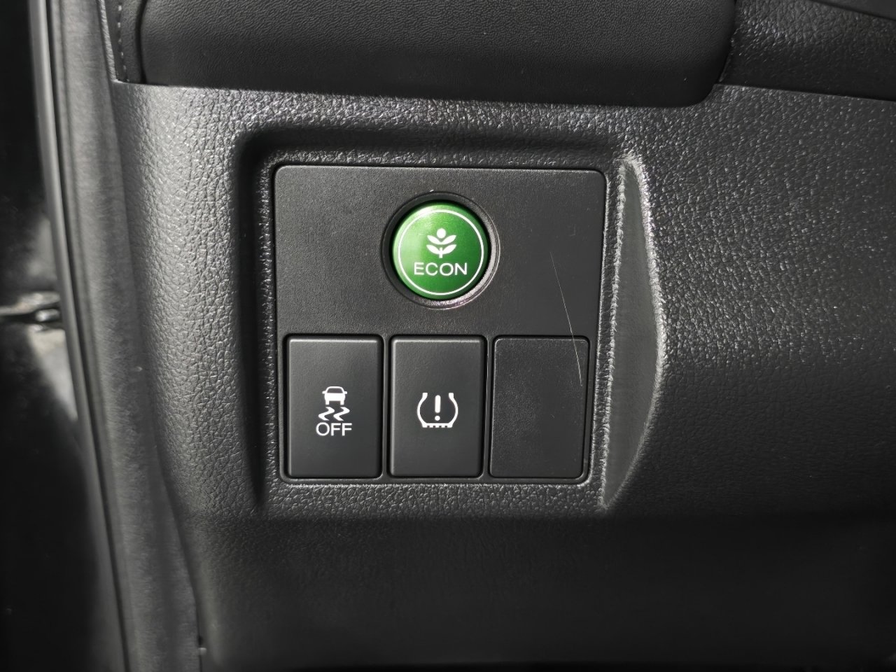 Used 2018 Honda HR-V EX image 25