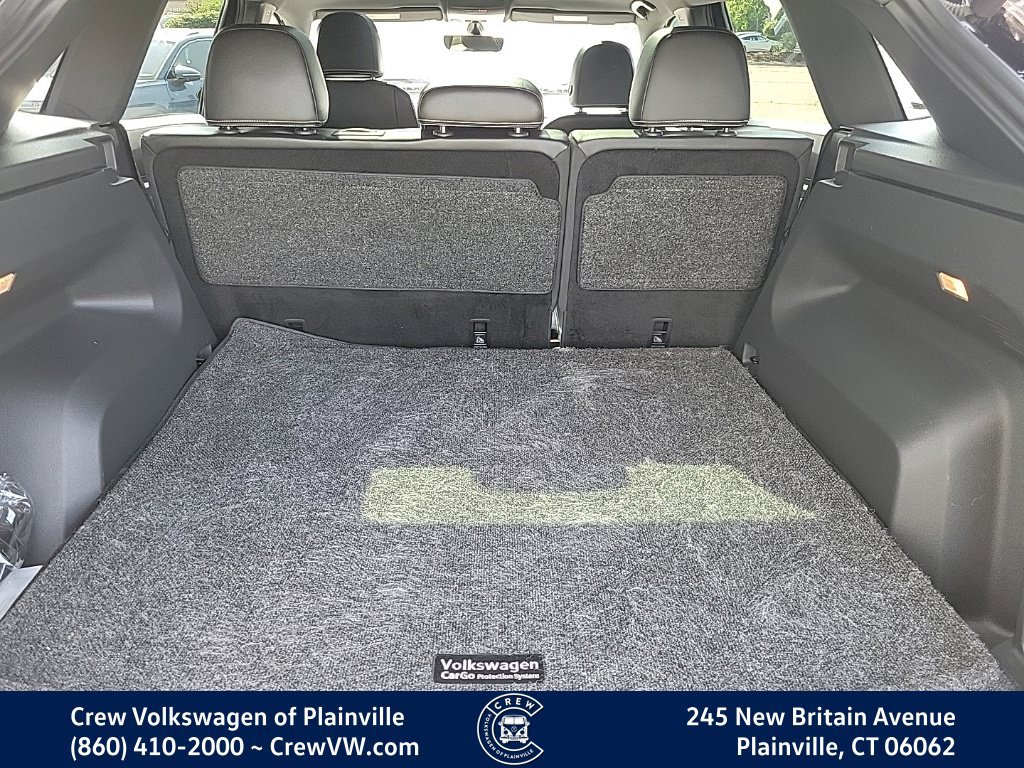 Certified 2023 Volkswagen Atlas Cross Sport SE w/ Panoramic Sunroof Package AWD/4WD image 51