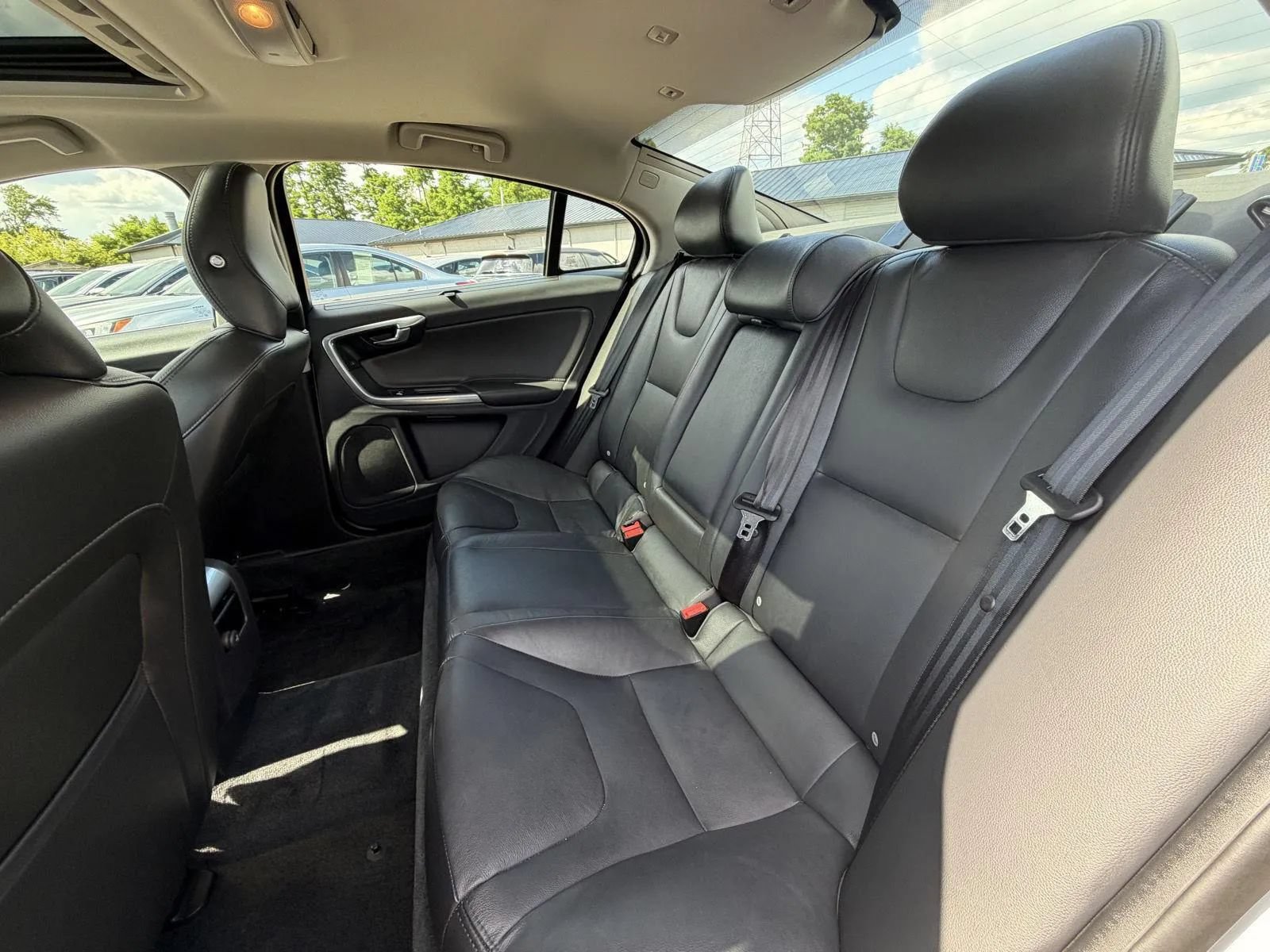 Used 2017 Volvo S60 T5 Inscription AWD/4WD image 17
