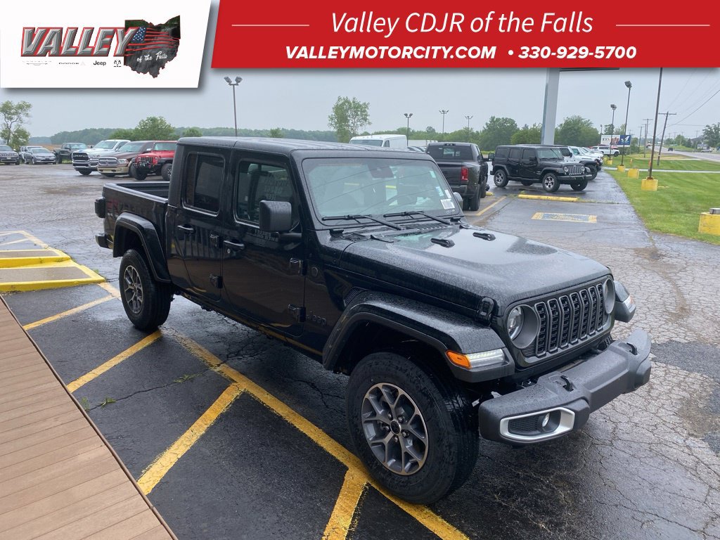 New 2025 Jeep Gladiator Sport AWD/4WD image 1