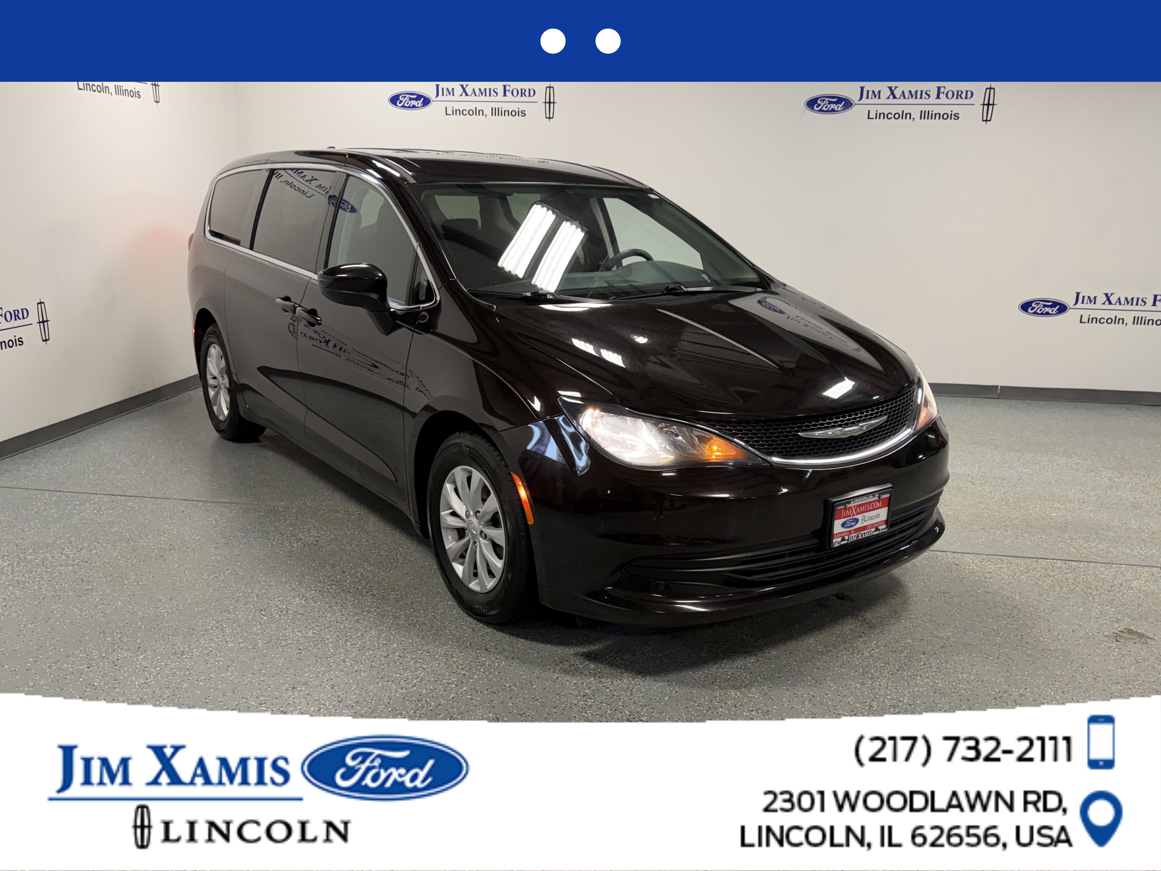 Used 2017 Chrysler Pacifica Touring w/ Tire & Wheel Group image 1