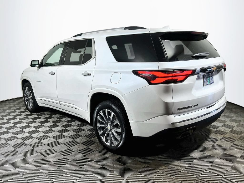 Used 2023 Chevrolet Traverse Premier AWD/4WD image 5