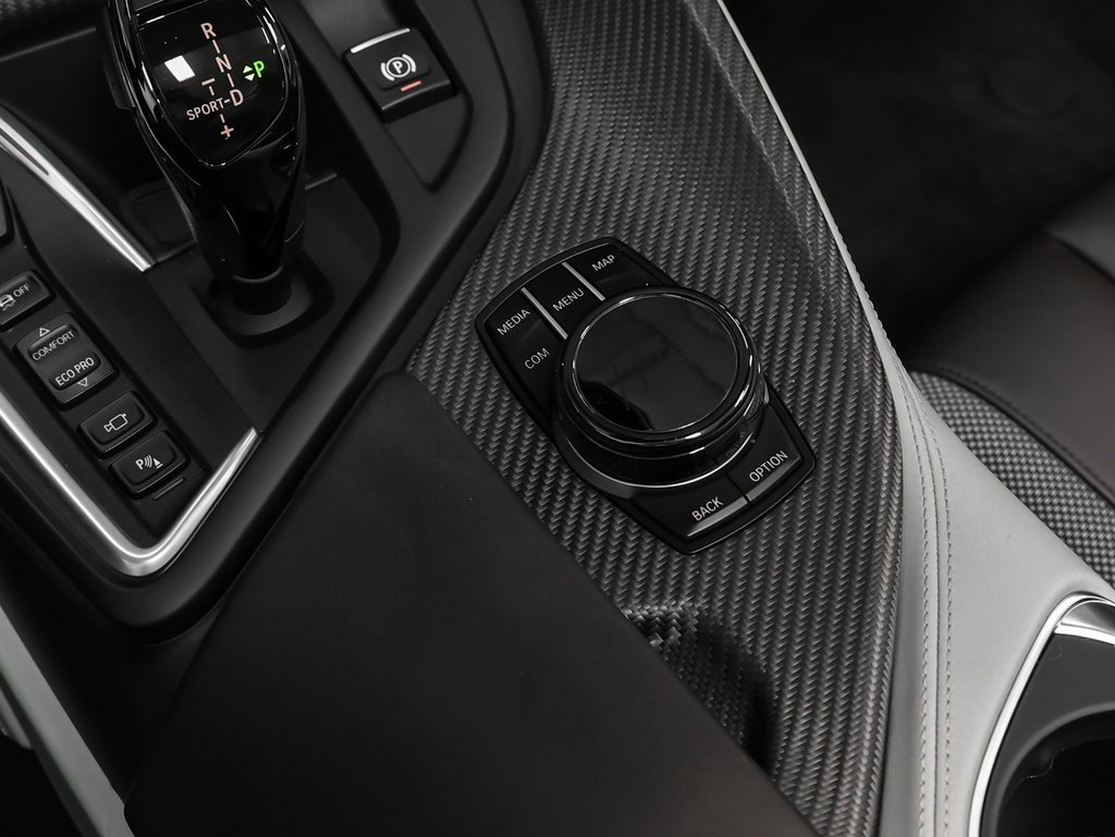 Used 2019 BMW i8 image 47