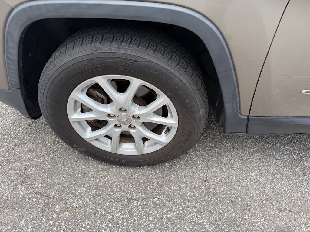 Used 2017 Jeep Cherokee Latitude w/ Trailer Tow Group image 10