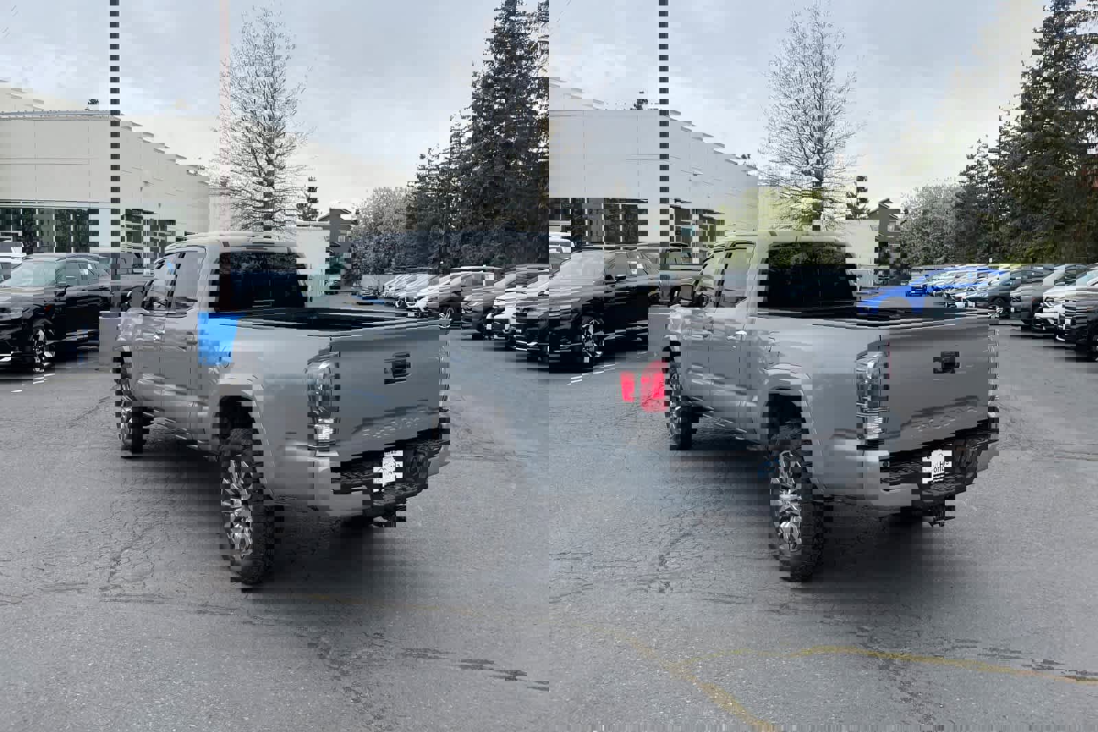 Used 2021 Toyota Tacoma Limited video 3