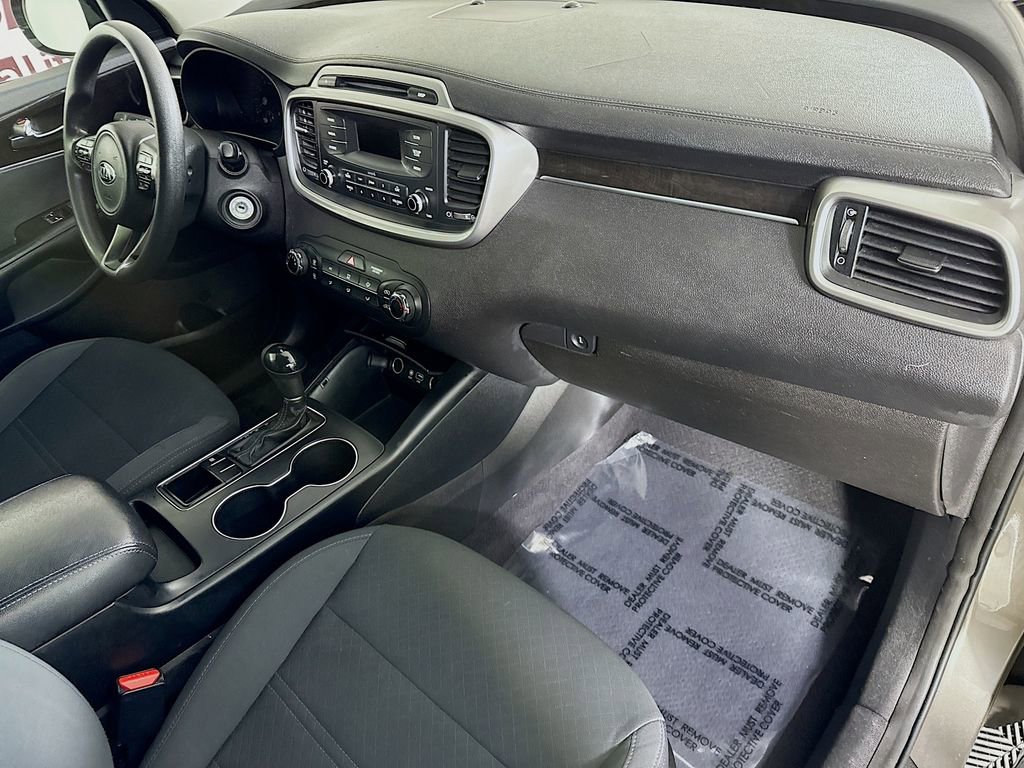 Used 2016 Kia Sorento L image 28