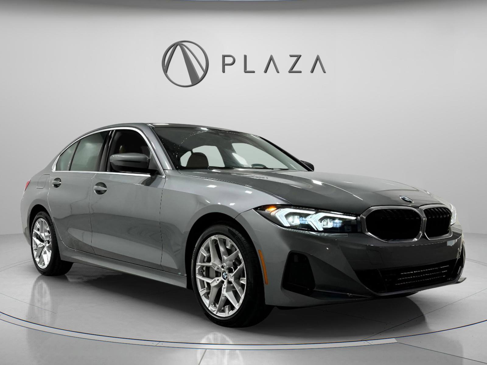 Used 2025 BMW 330i xDrive Sedan w/ Premium Package image 7