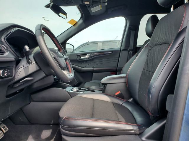Used 2024 Ford Escape ST-Line w/ Tech Pack #1 AWD/4WD image 5