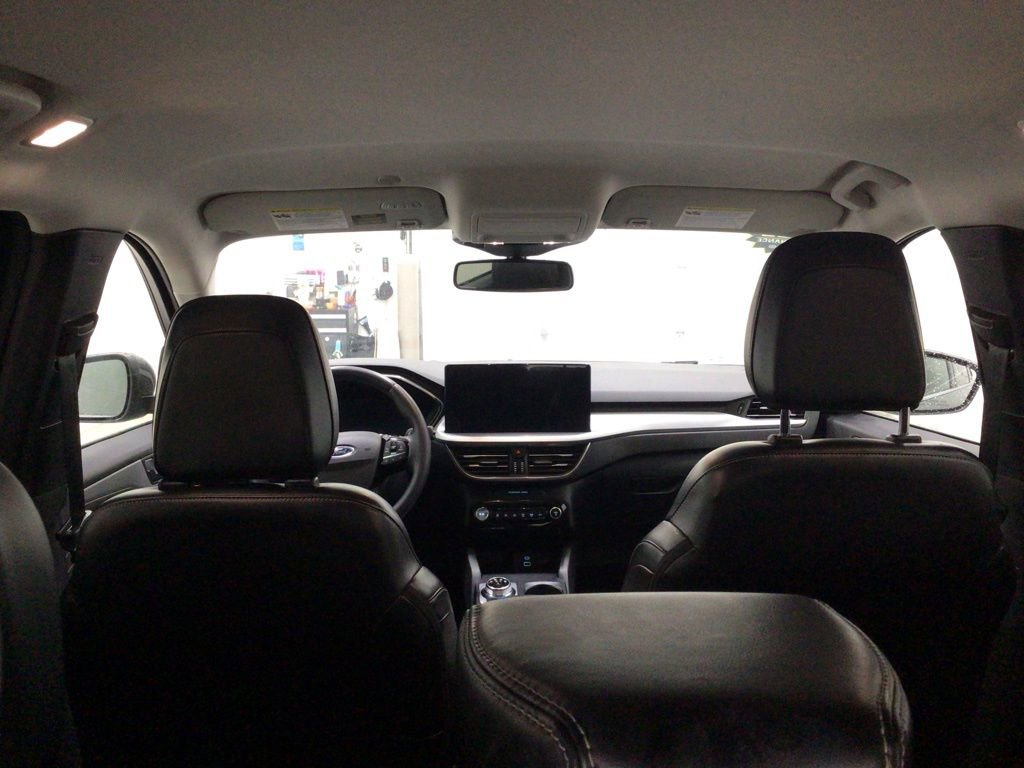 Used 2023 Ford Escape Platinum image 27
