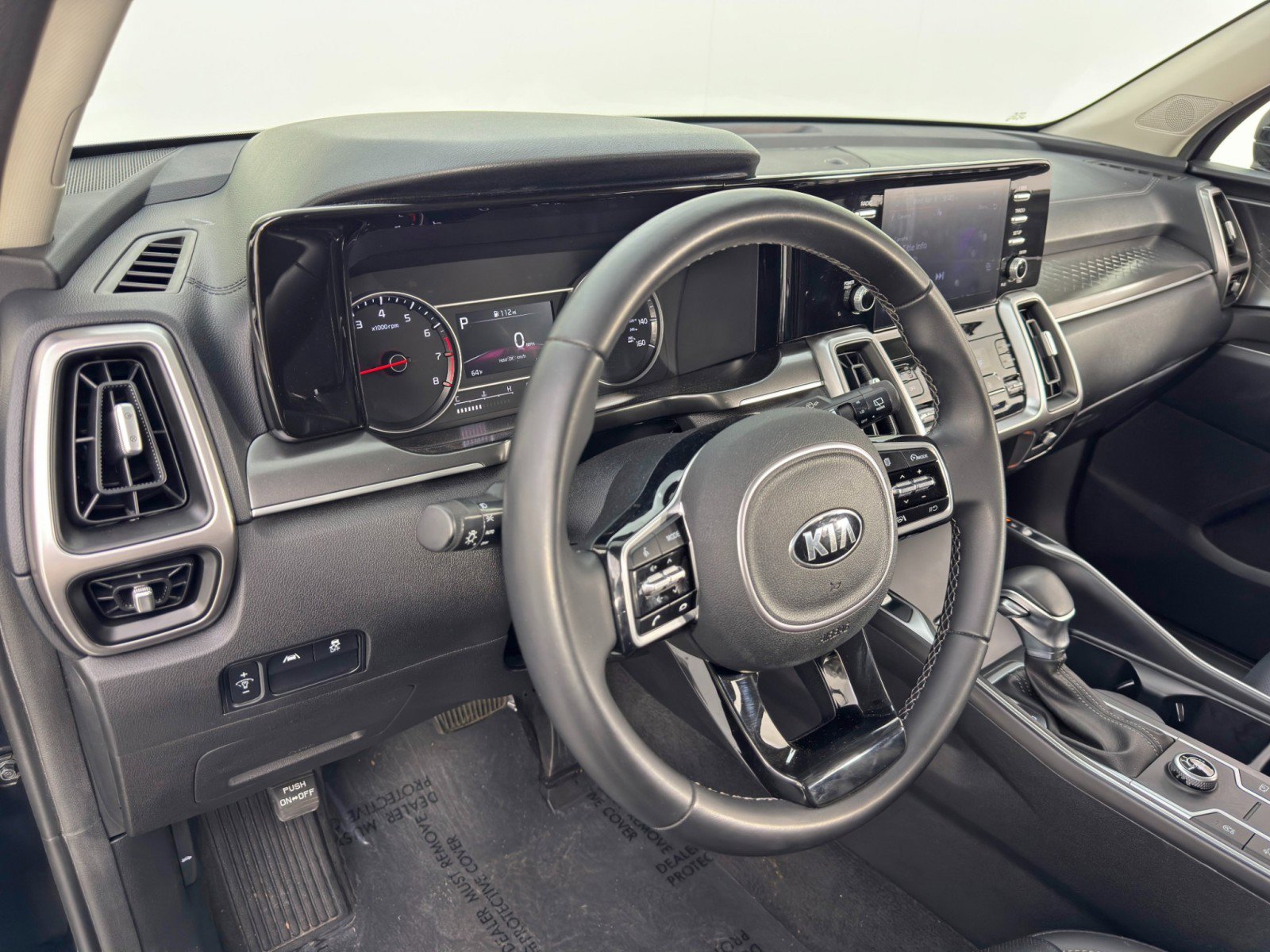 Used 2021 Kia Sorento S FWD image 12