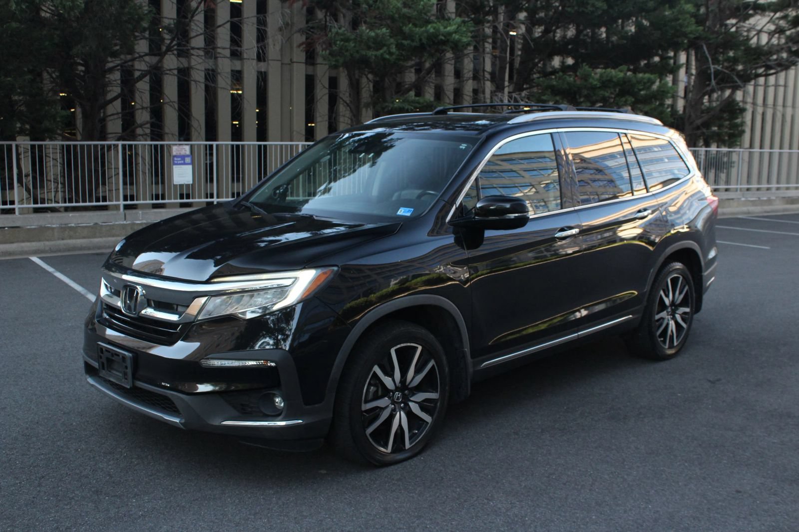 Used 2020 Honda Pilot Touring image 10
