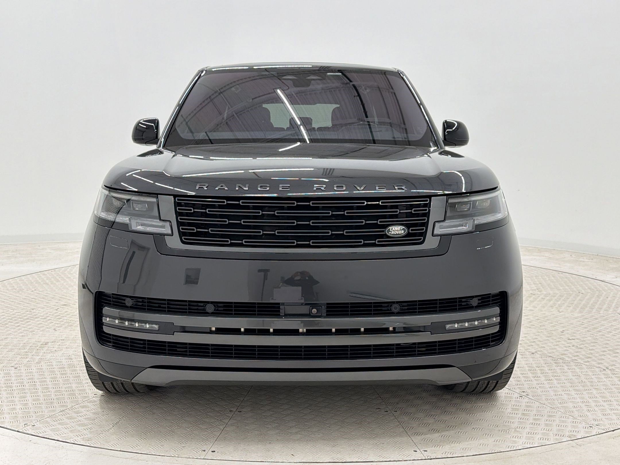Used 2023 Land Rover Range Rover SE image 6
