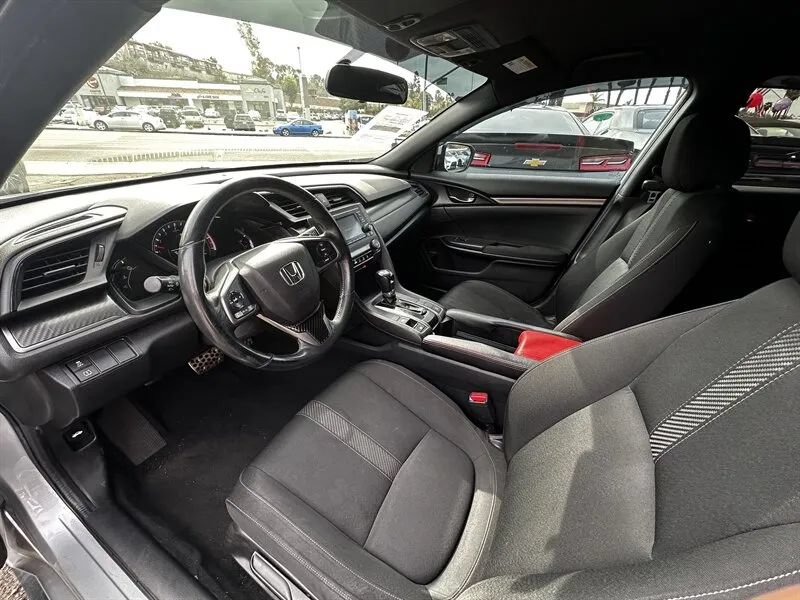 Used 2018 Honda Civic Sport image 29