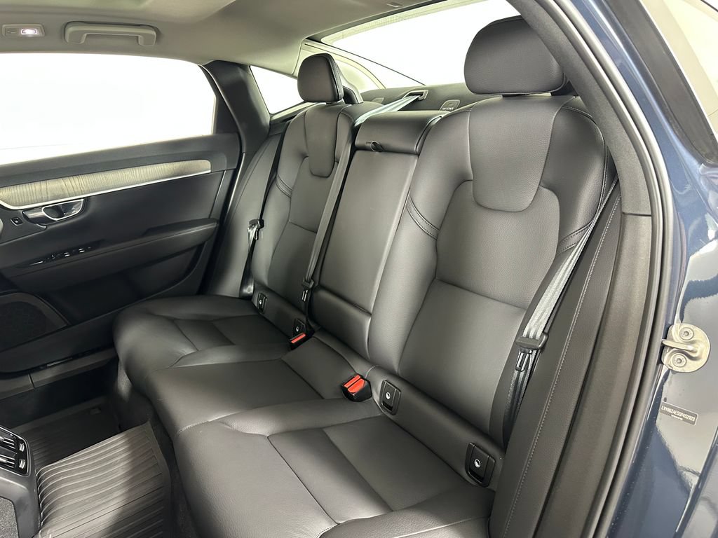 Used 2025 Volvo S90 B6 Plus w/ Protection Package Premier AWD/4WD image 19