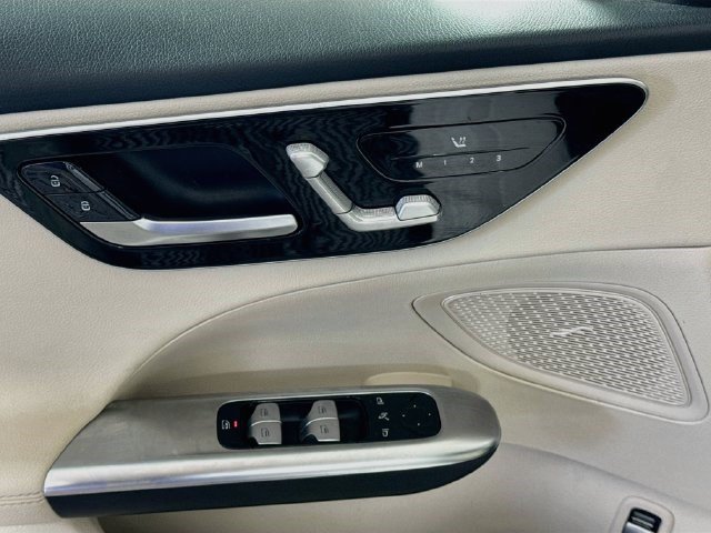 Used 2024 Mercedes-Benz C 300 Sedan image 23