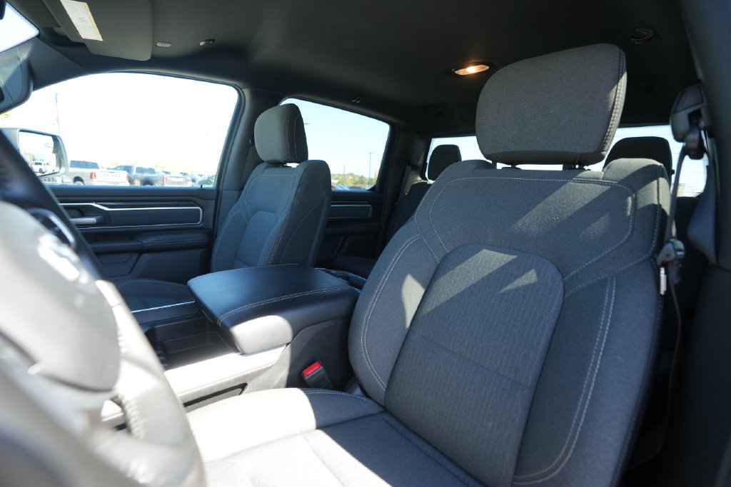 Used 2022 RAM 1500 Big Horn AWD/4WD image 38