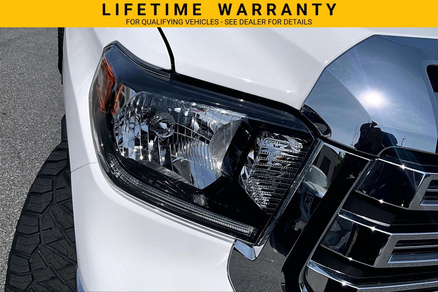 Used 2020 Toyota Tundra SR5 w/ SR5 Convenience Package AWD/4WD image 33