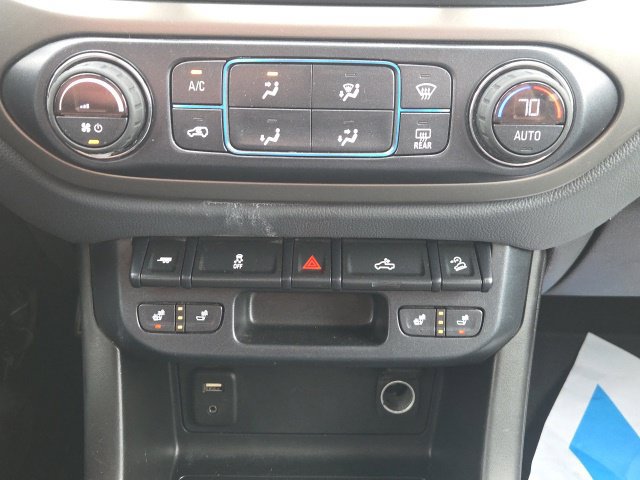 Used 2018 Chevrolet Colorado Z71 AWD/4WD image 27