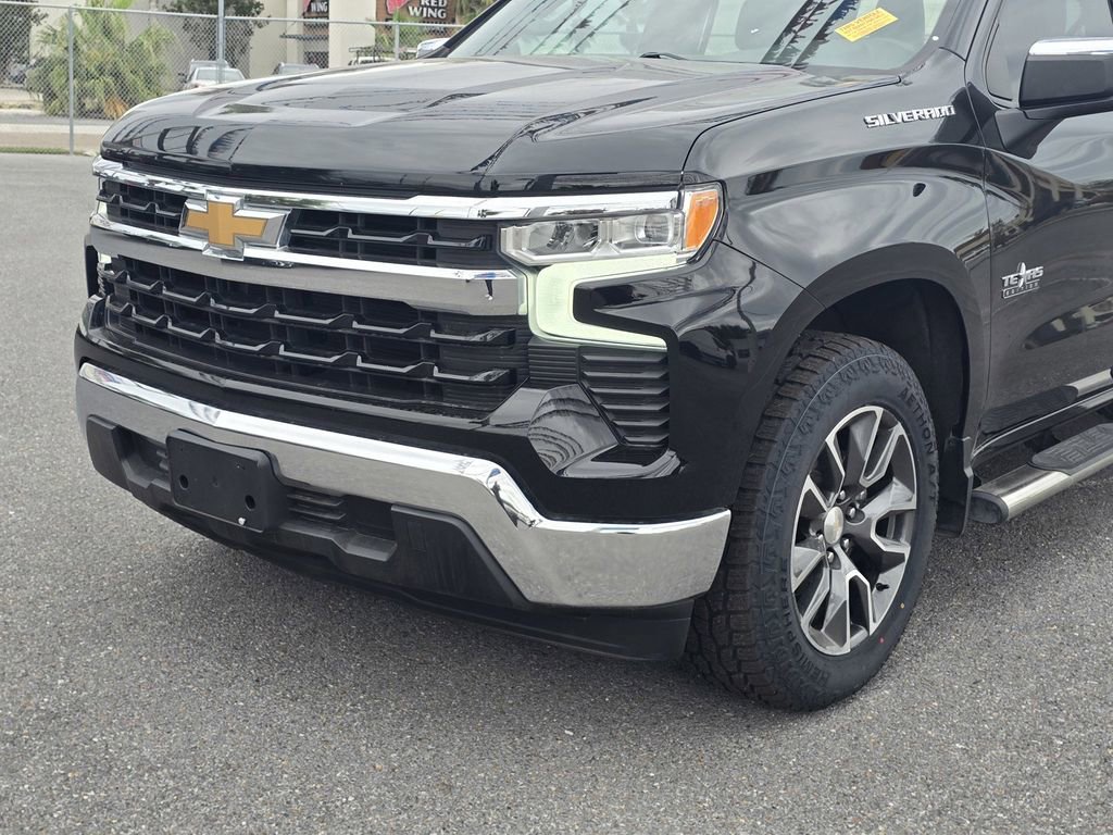 Used 2022 Chevrolet Silverado 1500 LT image 10