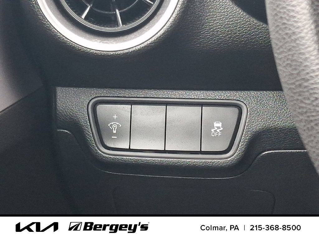 Certified 2023 Kia Forte LXS FWD image 25