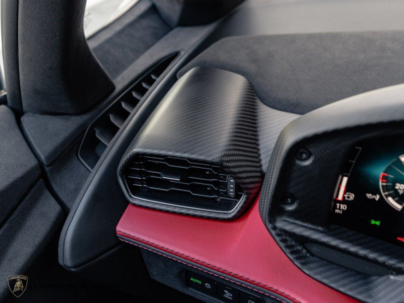 Used 2026 Lamborghini Temerario AWD/4WD image 13