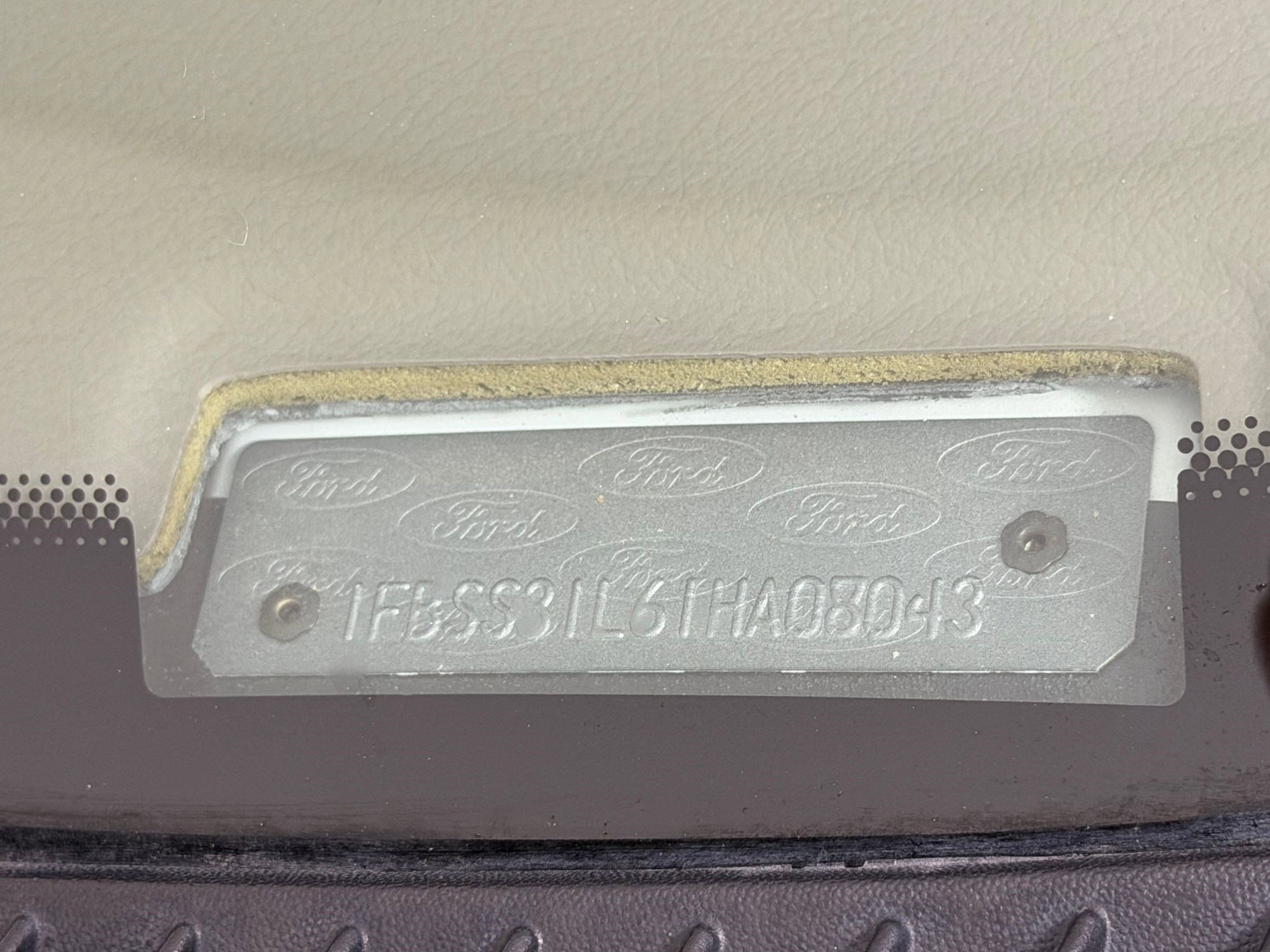 Used 2001 Ford E-350 and Econoline 350 Club Wagon image 24