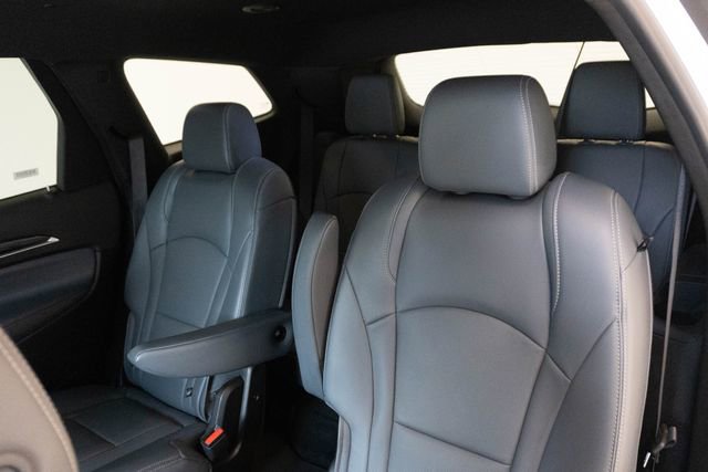 Used 2024 Buick Enclave Premium image 18