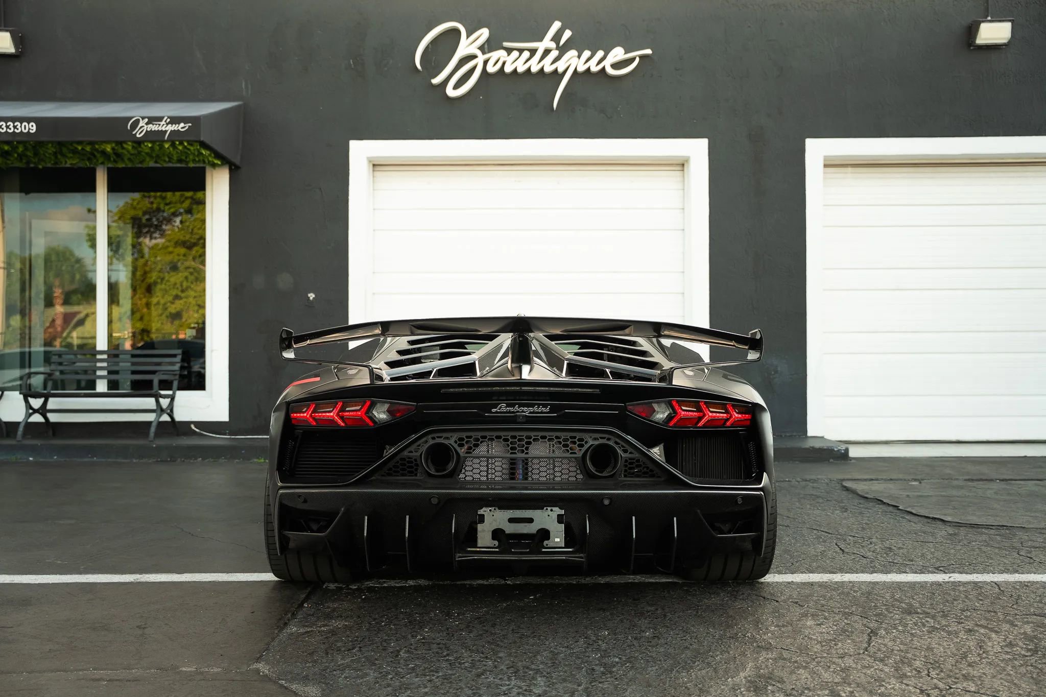 Used 2019 Lamborghini Aventador SVJ AWD/4WD image 12