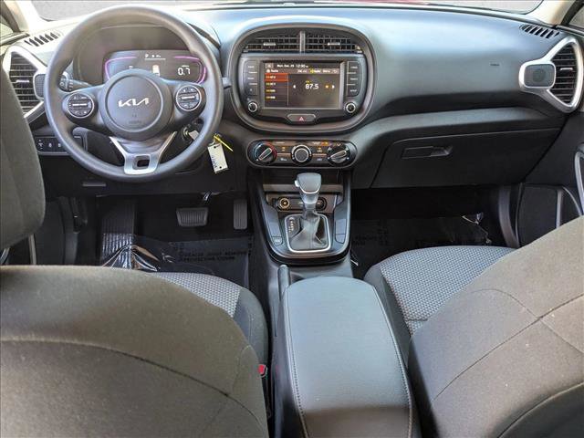 Used 2024 Kia Soul LX image 16