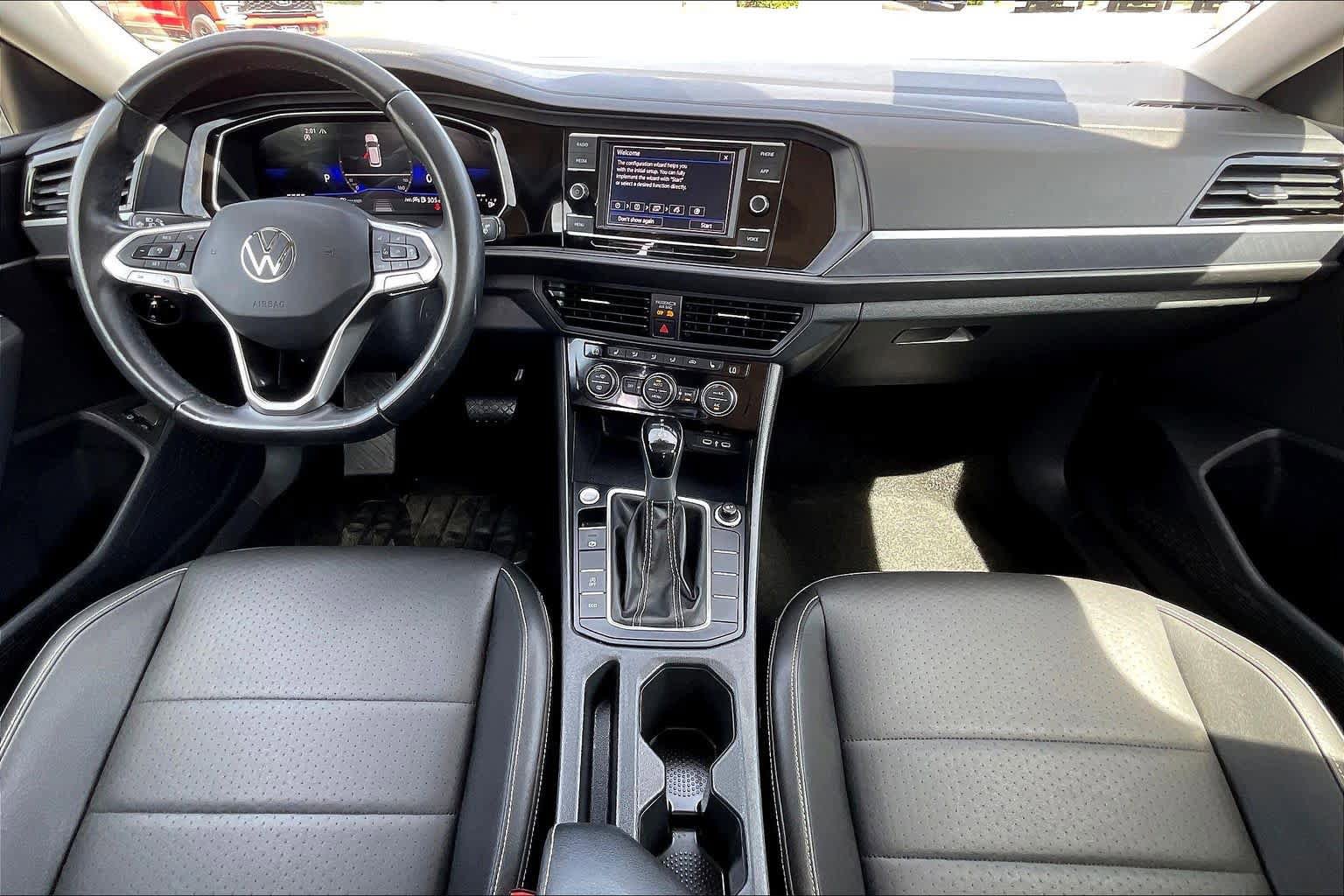 Used 2024 Volkswagen Jetta SE FWD image 15