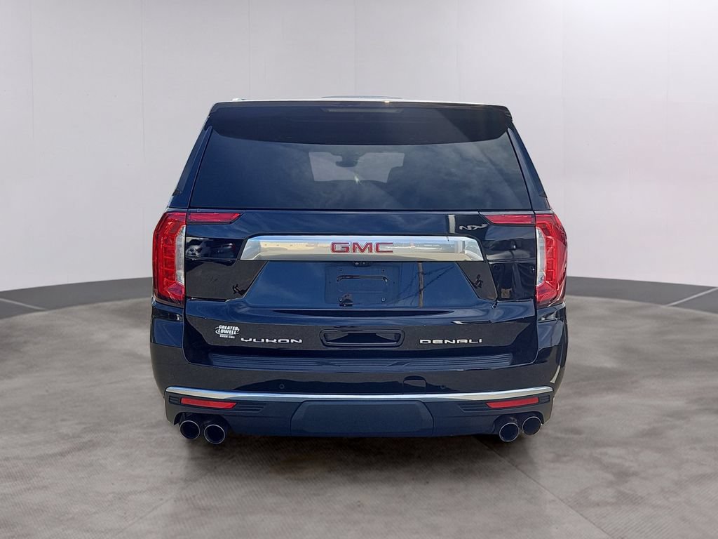 Used 2021 GMC Yukon XL Denali w/ Denali Premium Package AWD/4WD image 5
