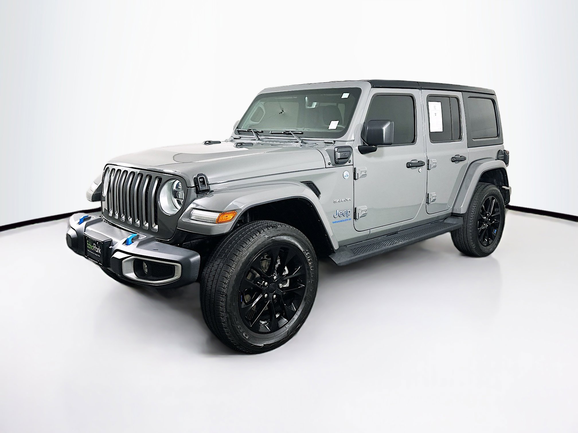 Used 2023 Jeep Wrangler Sahara w/ Cold Weather Group image 3