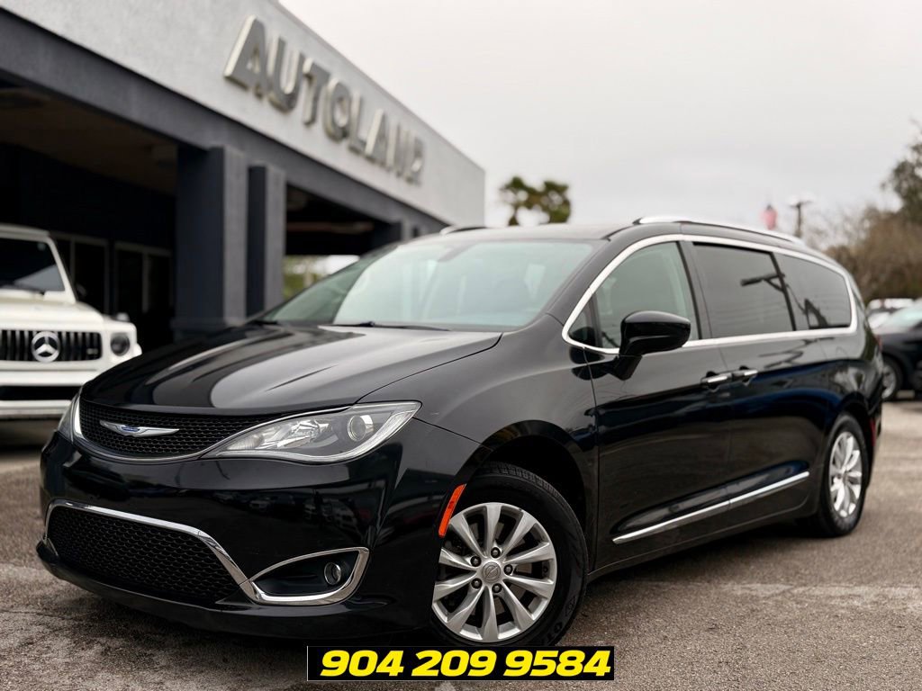 Used 2019 Chrysler Pacifica Touring-L