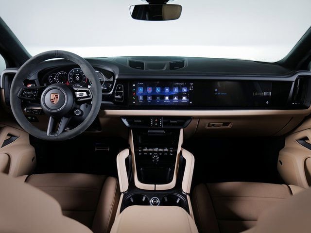 New 2026 Porsche Cayenne GTS image 12