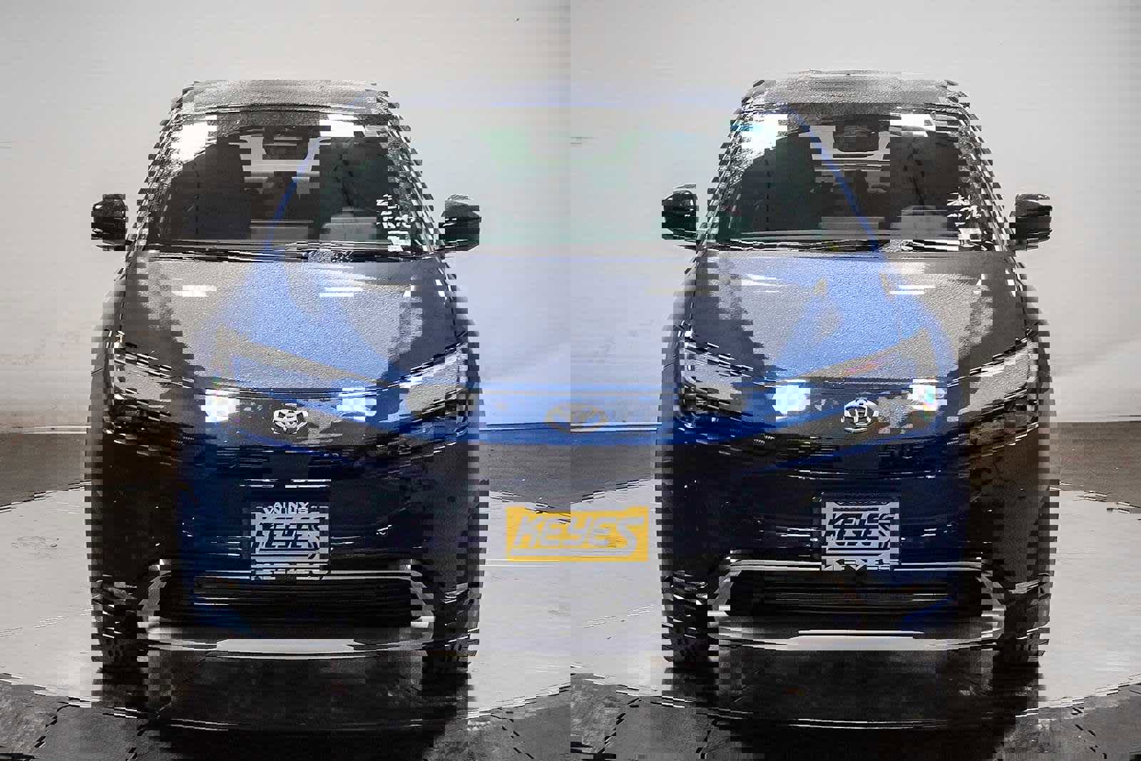 New 2026 Toyota Prius Plug-In Hybrid FWD image 2