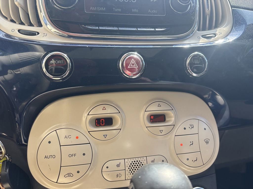 Used 2019 FIAT 500 Lounge FWD image 11