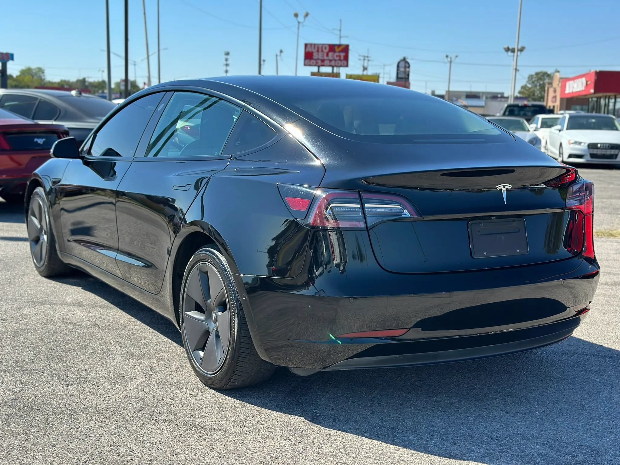 Used 2021 Tesla Model 3 Standard Range Plus RWD image 8