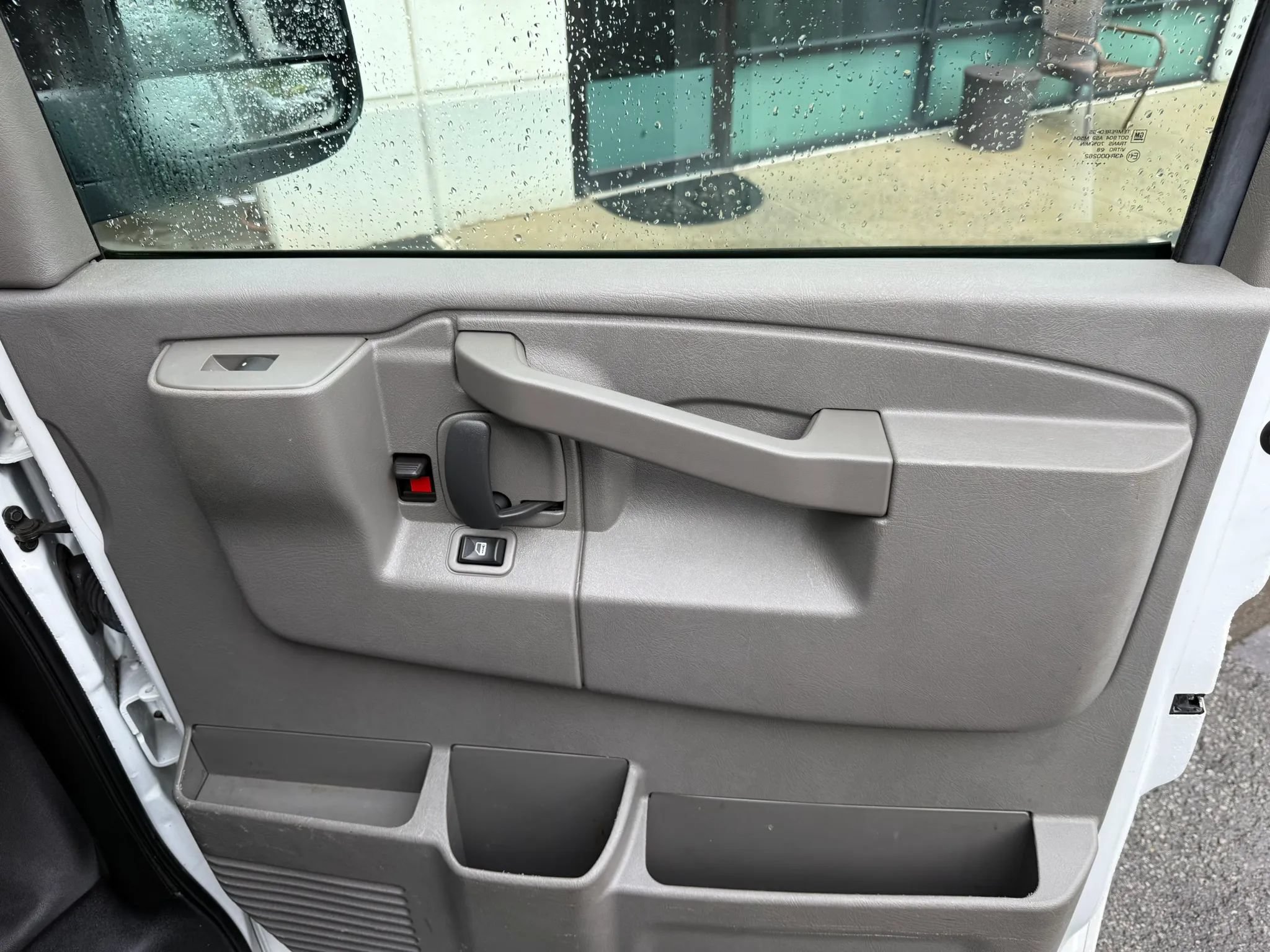Used 2021 Chevrolet Express 2500 w/ Driver Convenience Package RWD image 26