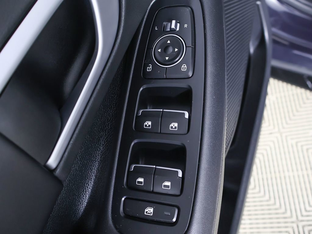 Certified 2025 Hyundai Sonata SEL image 31