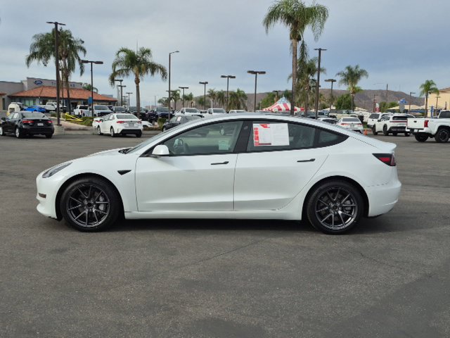 Used 2021 Tesla Model 3 Standard Range Plus RWD image 9