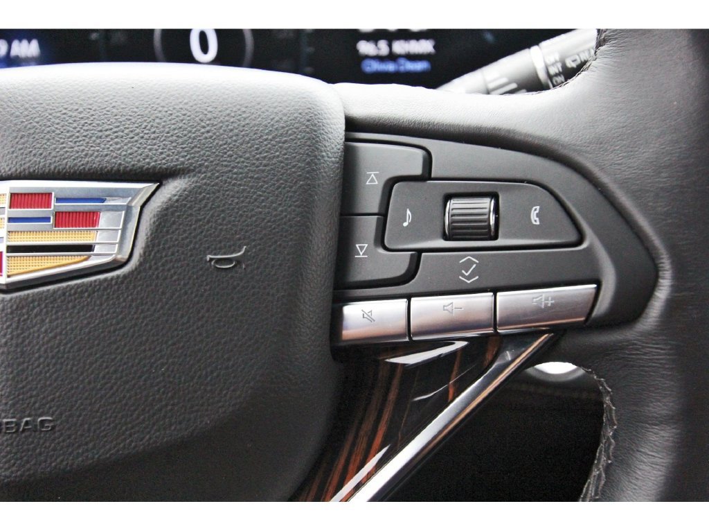 Certified 2024 Cadillac Escalade Luxury RWD image 17