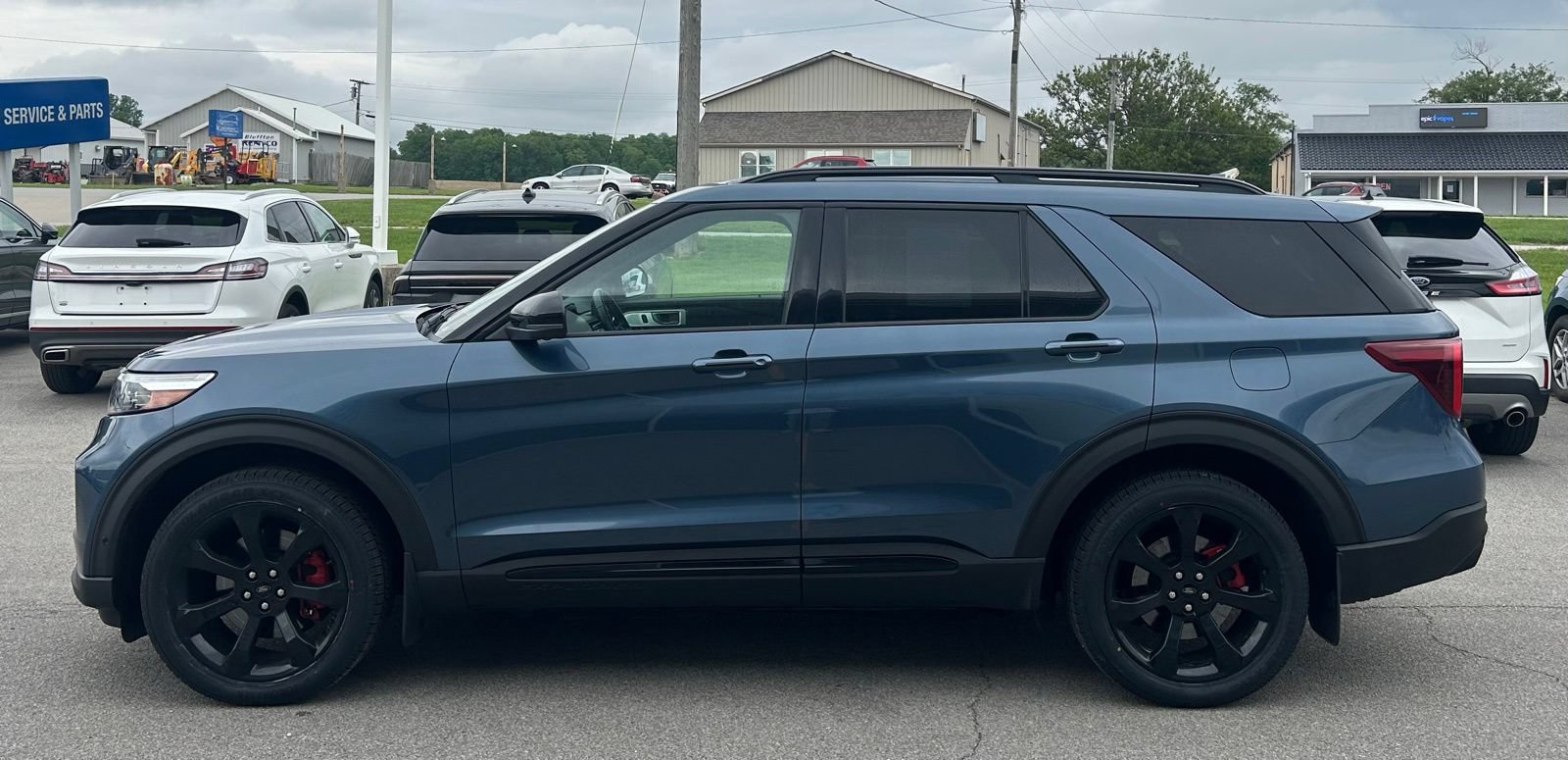 Used 2020 Ford Explorer ST w/ ST High-Performance Pack AWD/4WD image 4