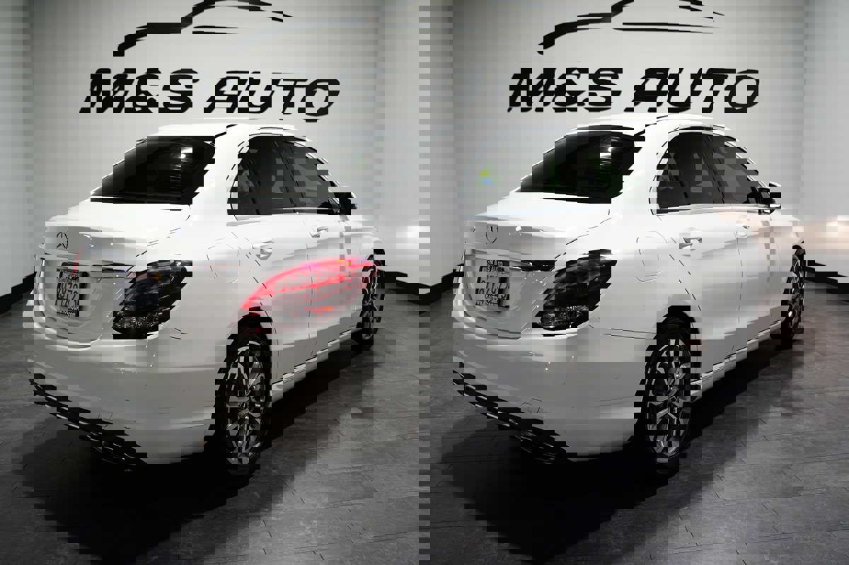 Used 2017 Mercedes-Benz C 300 Sedan image 9