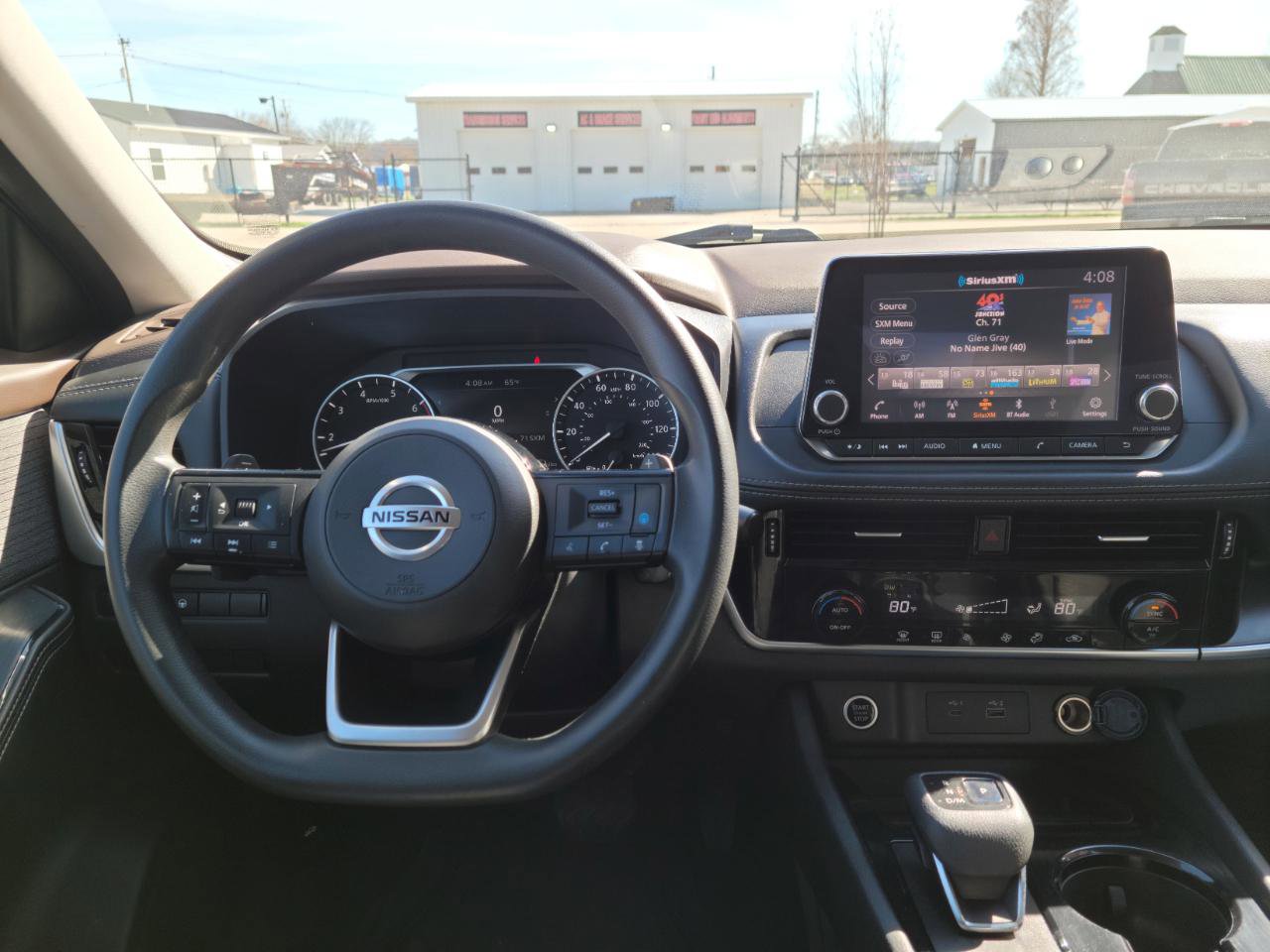 Used 2021 Nissan Rogue SV AWD/4WD image 10